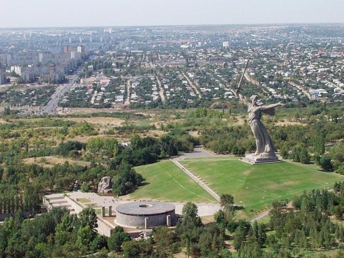 Monumenter af den store patriotiske krig i de russiske byer-helte